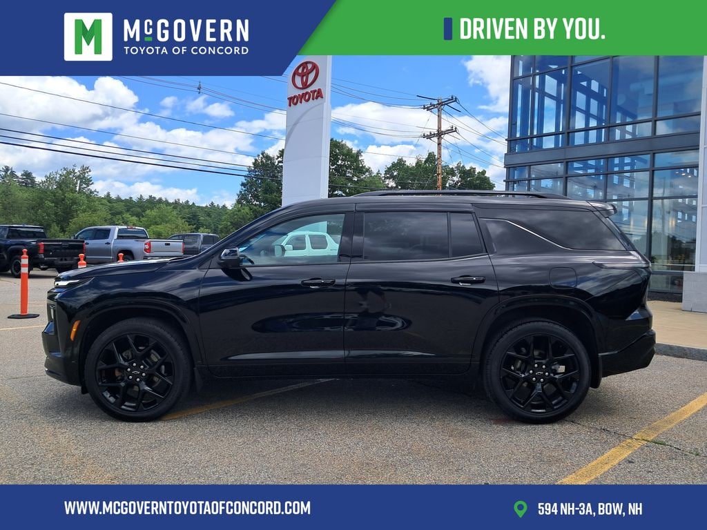 Used 2024 Chevrolet Traverse RS SUV