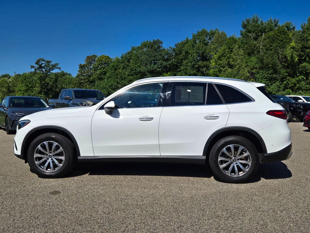 2025 Mercedes-Benz GLC Base - Photo 2