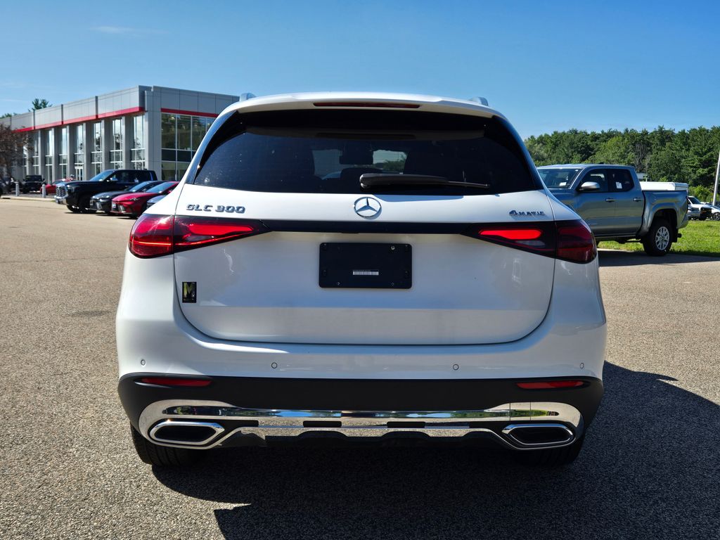 2025 Mercedes-Benz GLC Base - Photo 4