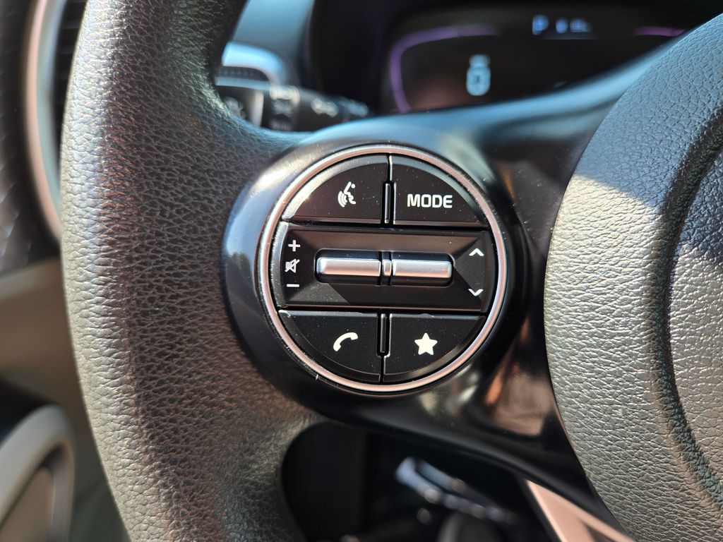 2023 Kia Soul LX - Photo 19