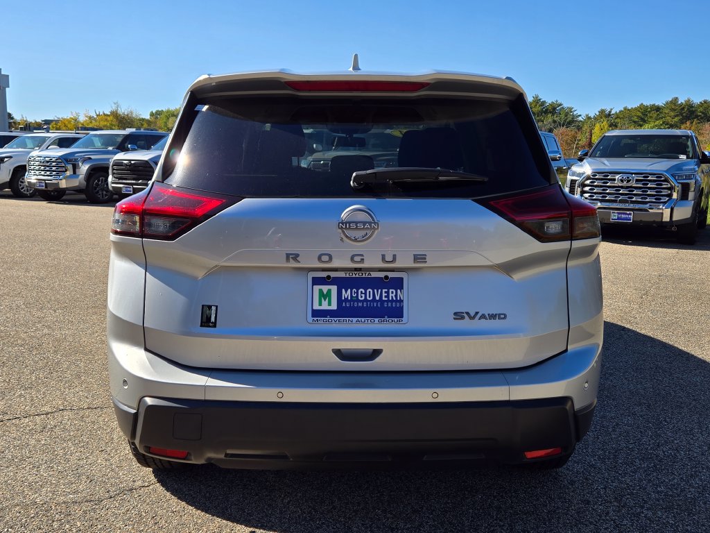 Used 2024 Nissan Rogue SV SUV