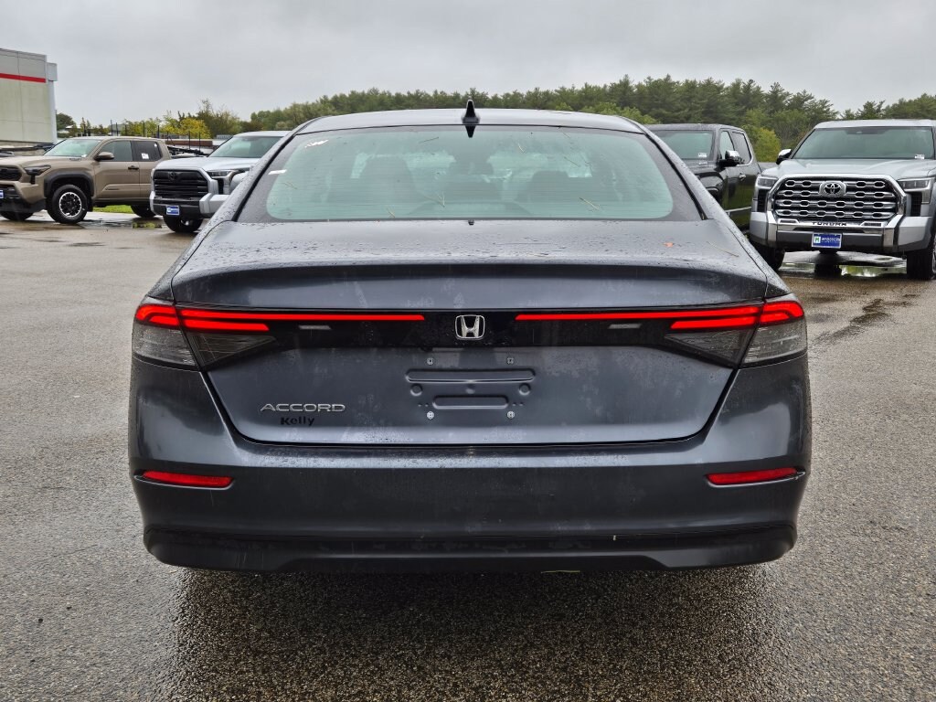 Used 2024 Honda Accord EX Sedan