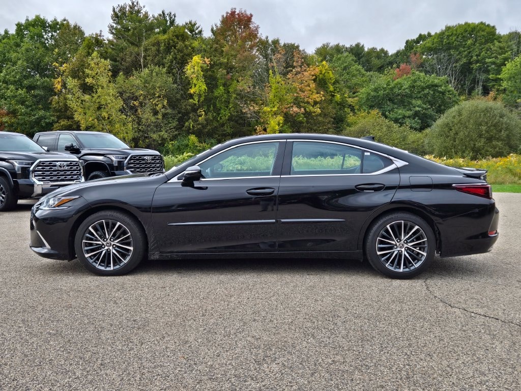 Used 2022 Lexus ES 350 Sedan