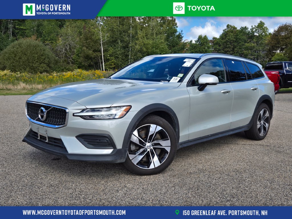 2020 Volvo V60 Cross Country Base