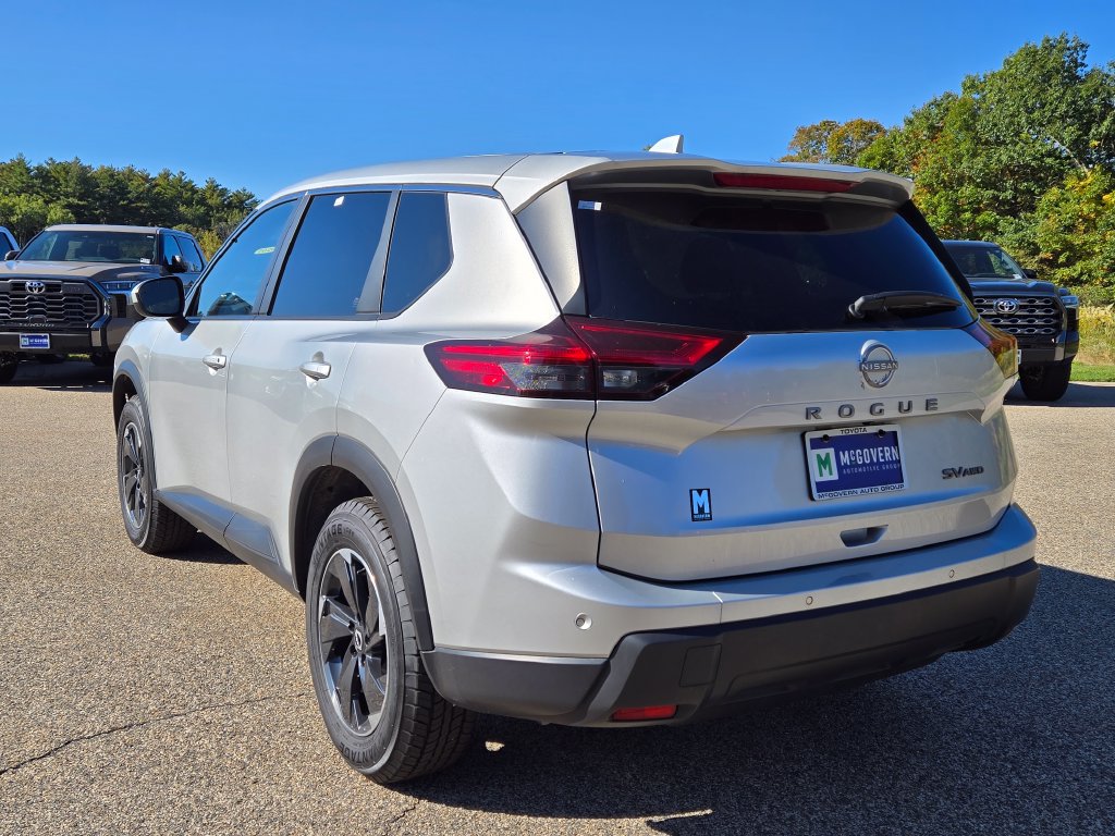 Used 2024 Nissan Rogue SV SUV