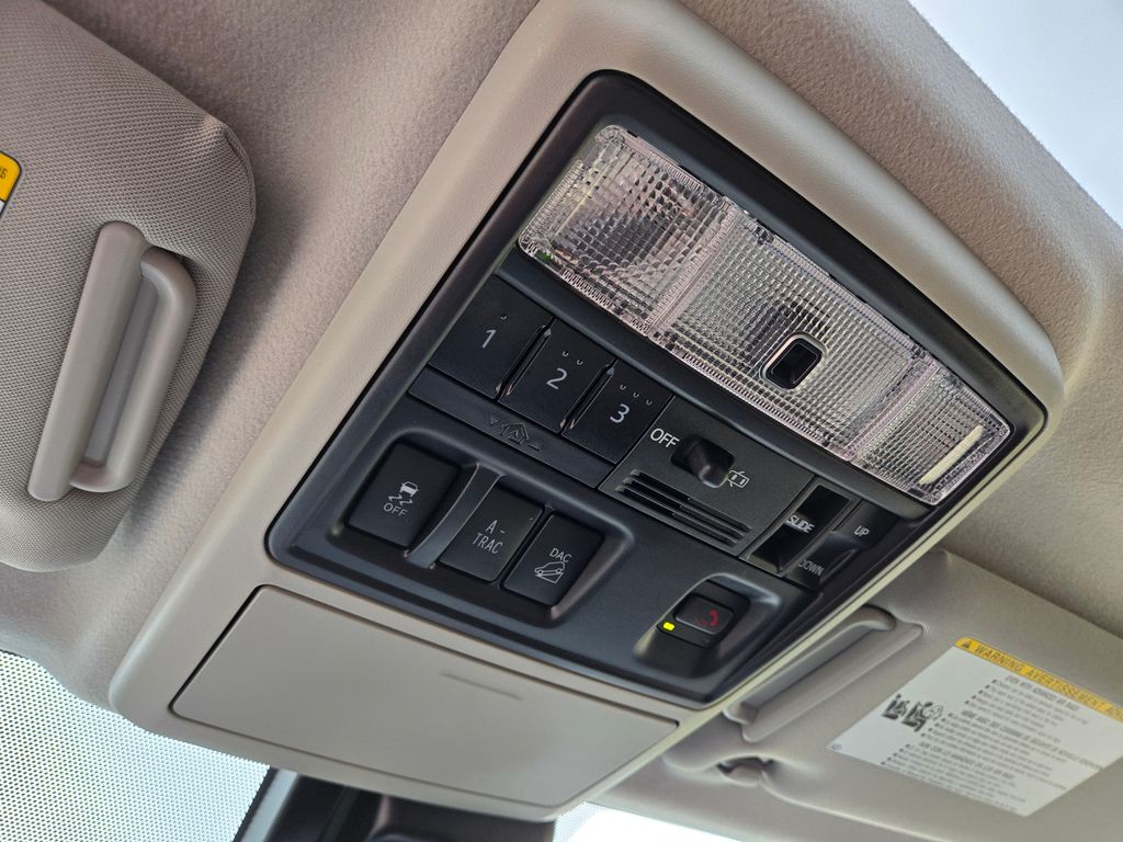 2023 Toyota 4Runner Limited - Photo 29