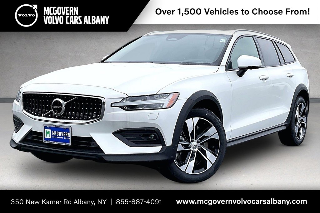 2026 Volvo V60 Cross Country Plus
