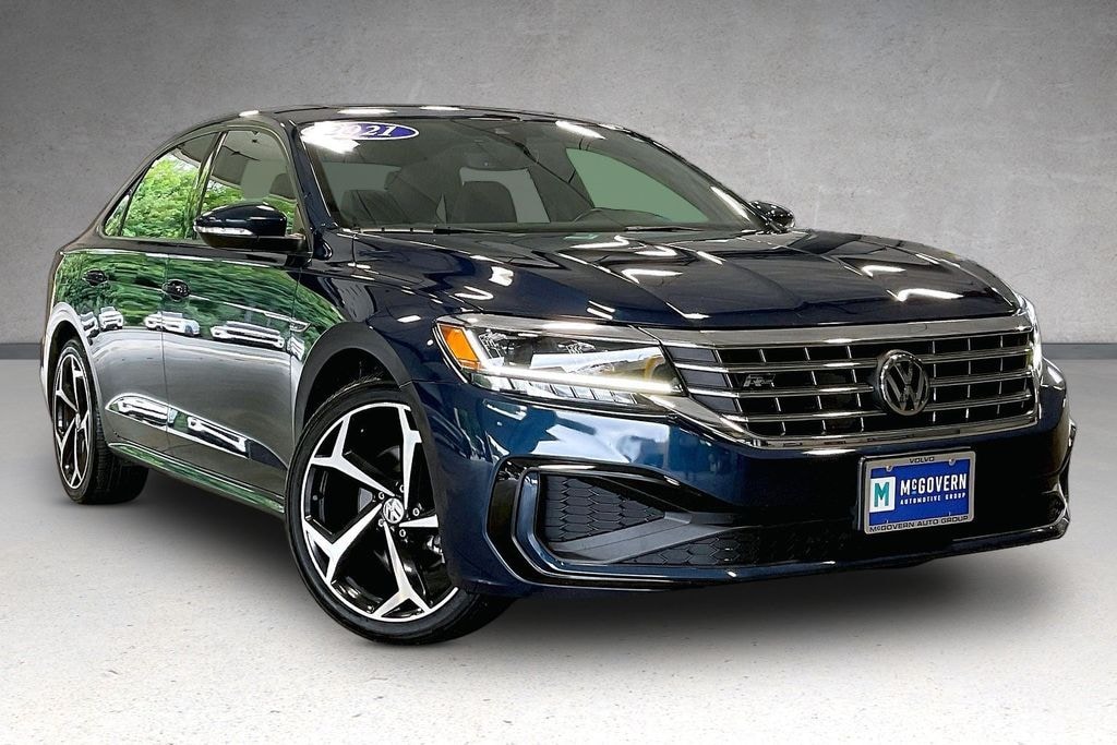 Used 2021 Volkswagen Passat 2.0T R-Line Sedan