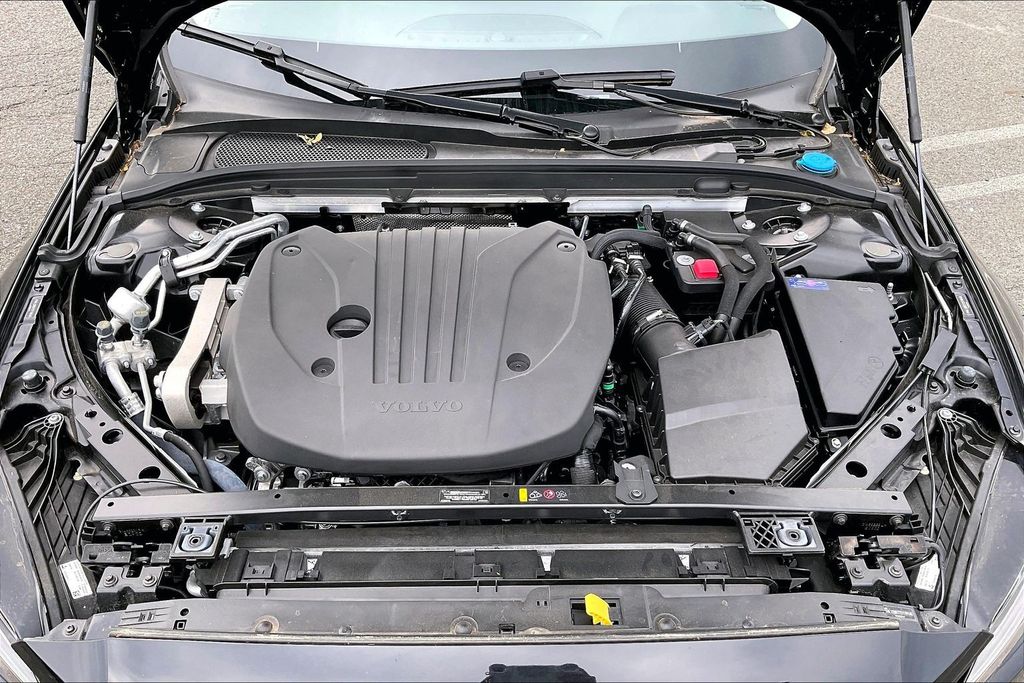 2026 Volvo V60 Cross Country Plus - Photo 13