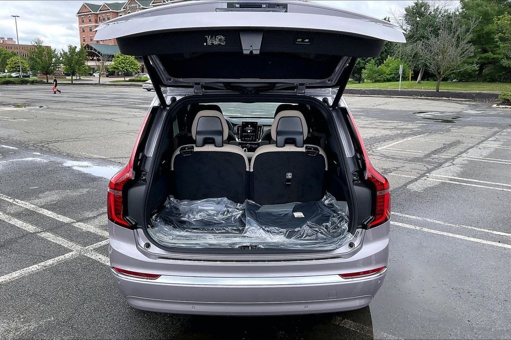 New 2026 Volvo XC90 plug-in hybrid T8 Plus 6-Seater SUV
