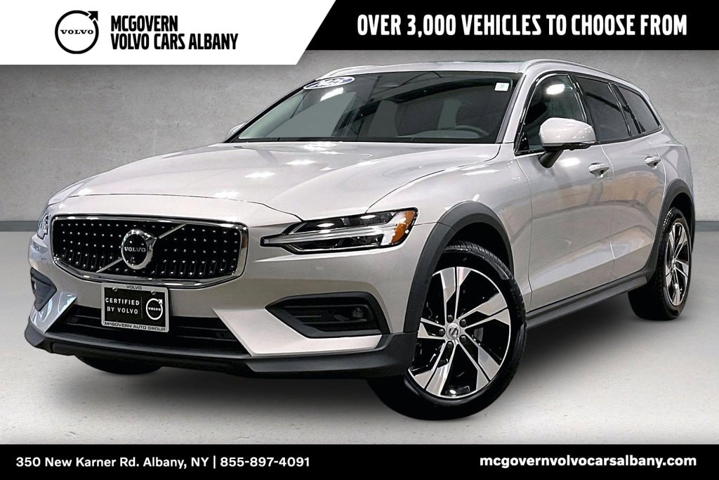 2025 Volvo V60 Cross Country