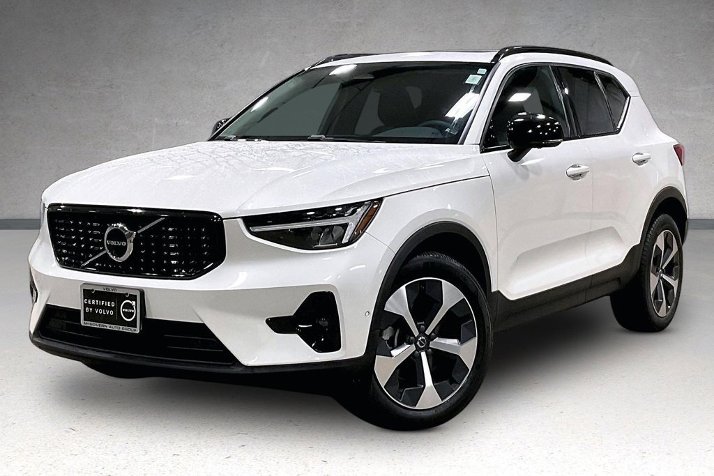 2023 Volvo XC40