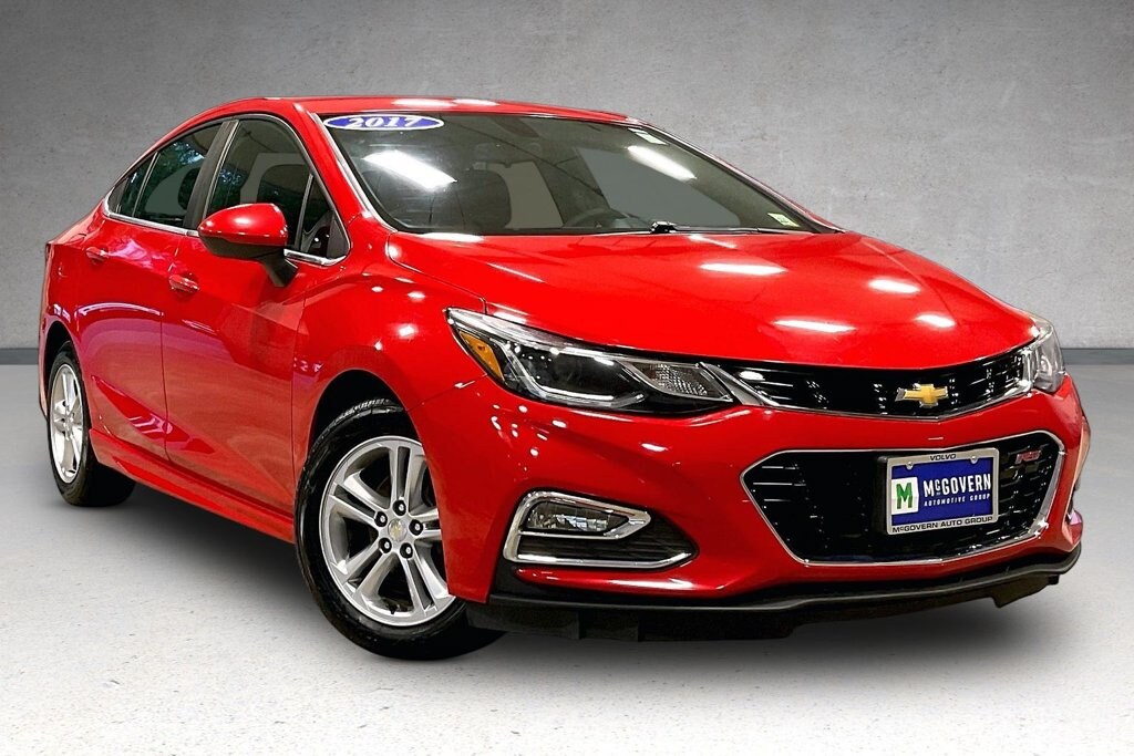 Used 2017 Chevrolet Cruze LT Sedan