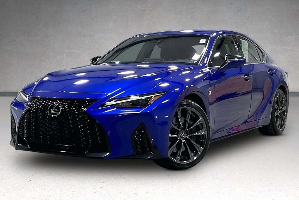 2022 Lexus IS