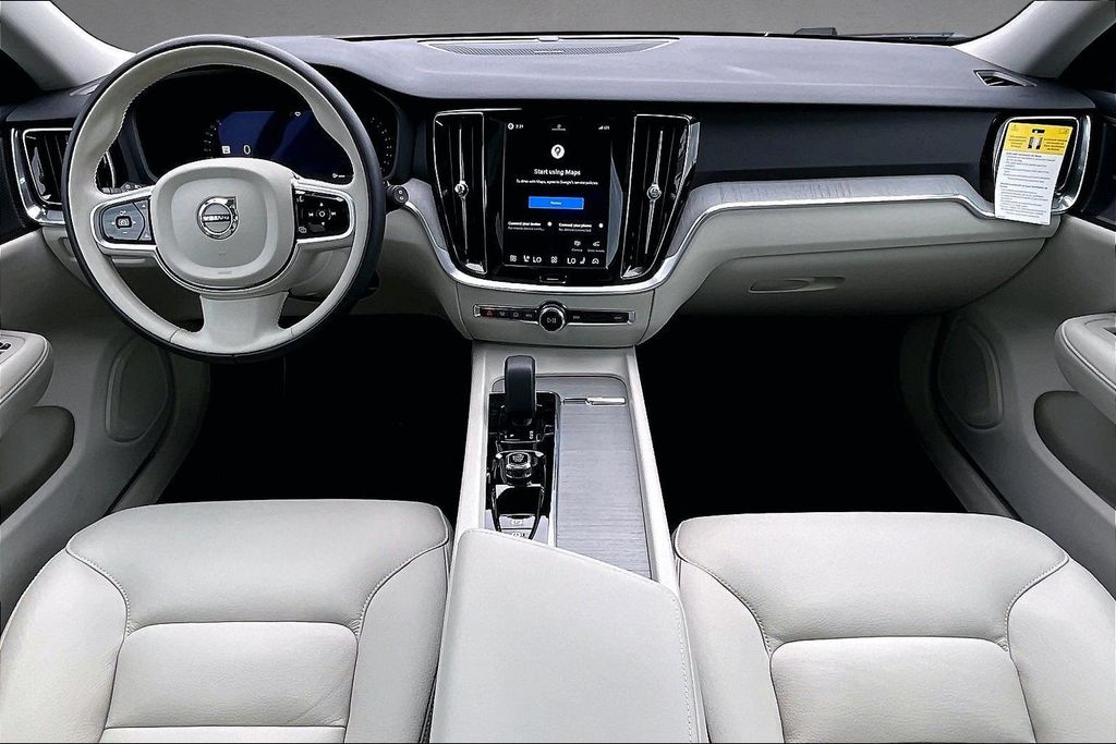 2026 Volvo V60 Cross Country Plus - Photo 6