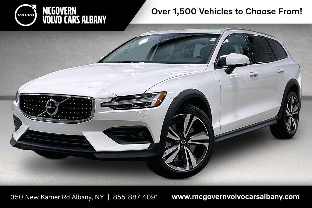 2026 Volvo V60 Cross Country Plus