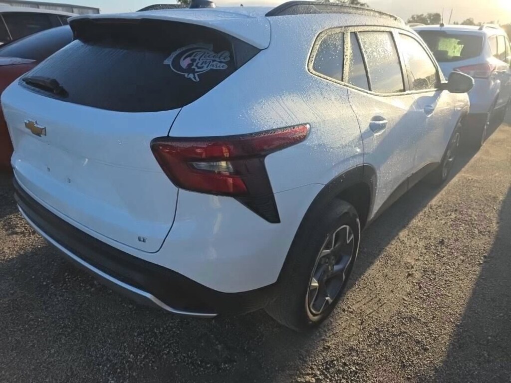 Used 2025 Chevrolet Trax LT SUV