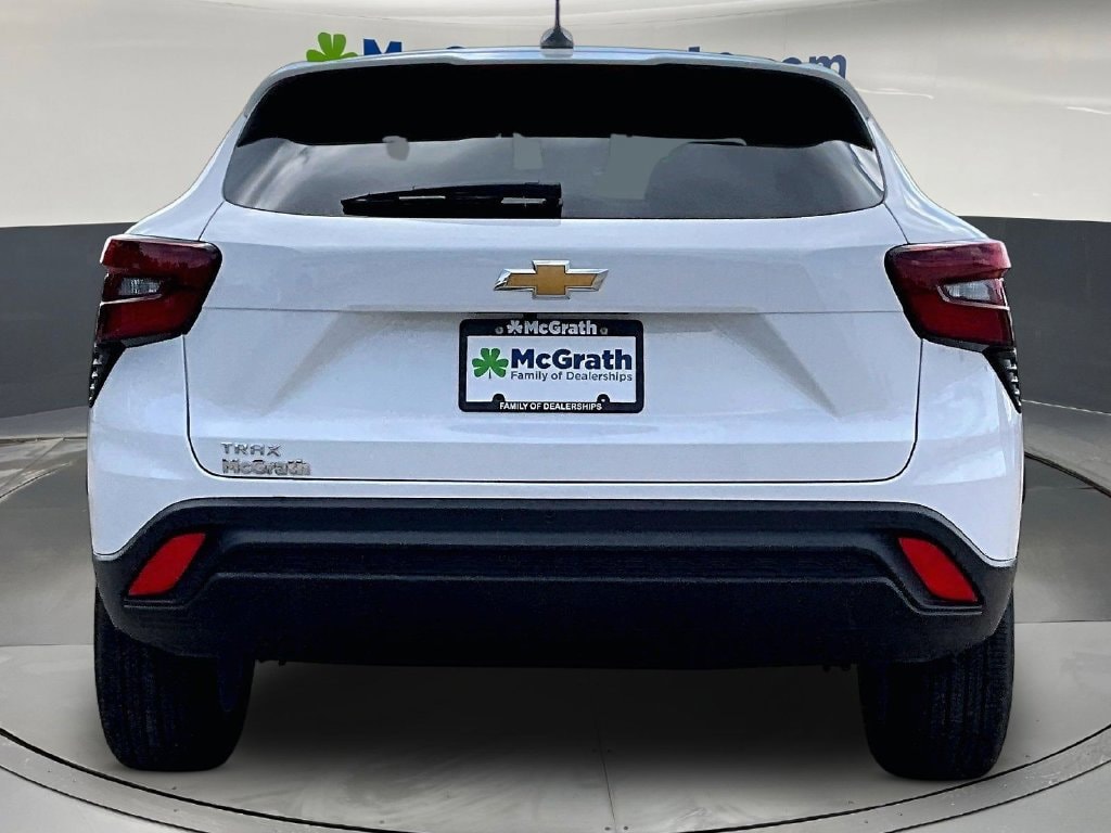 2026 Chevrolet Trax LS - Photo 6