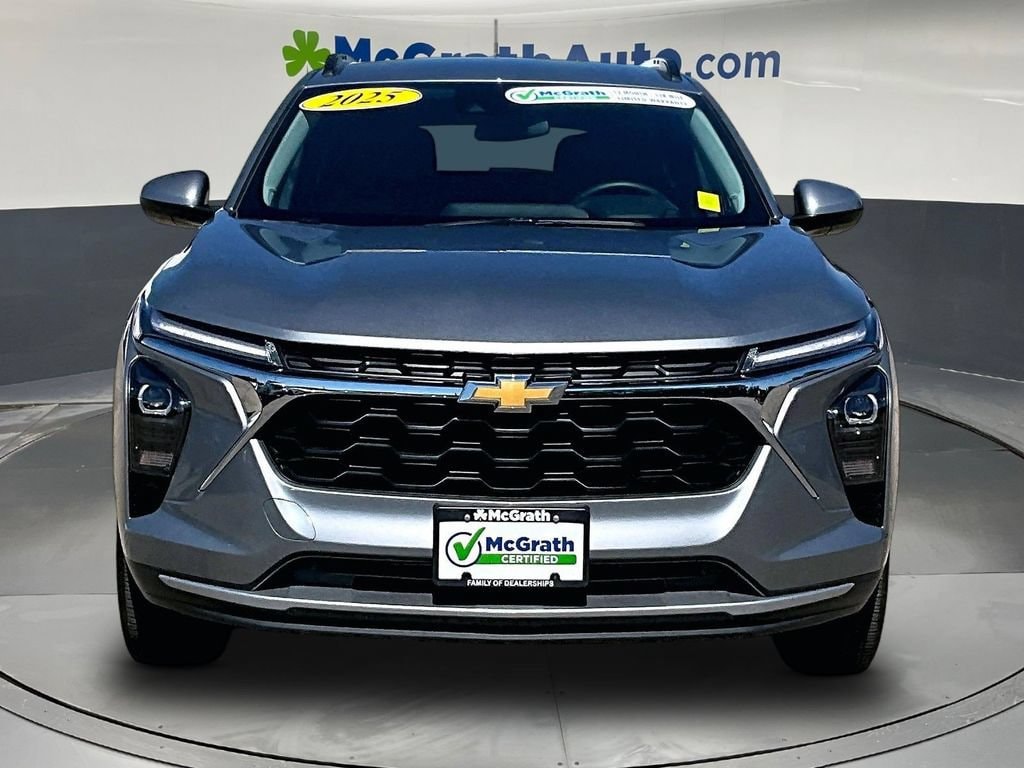 Used 2025 Chevrolet Trax LT SUV