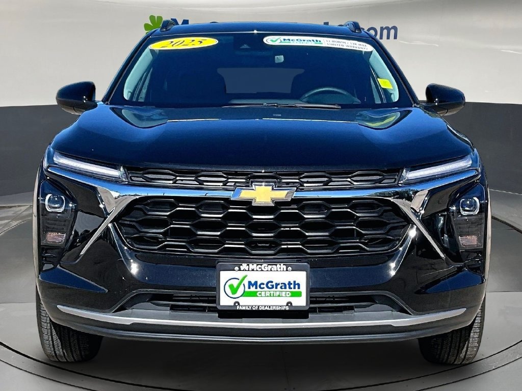 Used 2025 Chevrolet Trax LT SUV