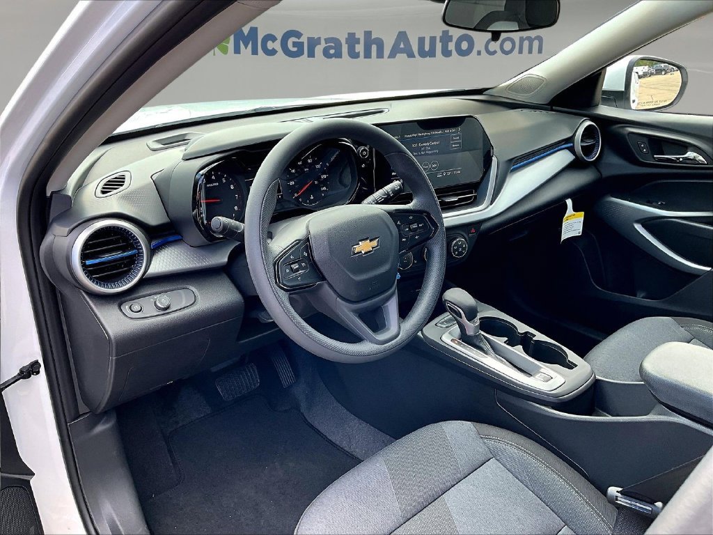 2026 Chevrolet Trax LS - Photo 11