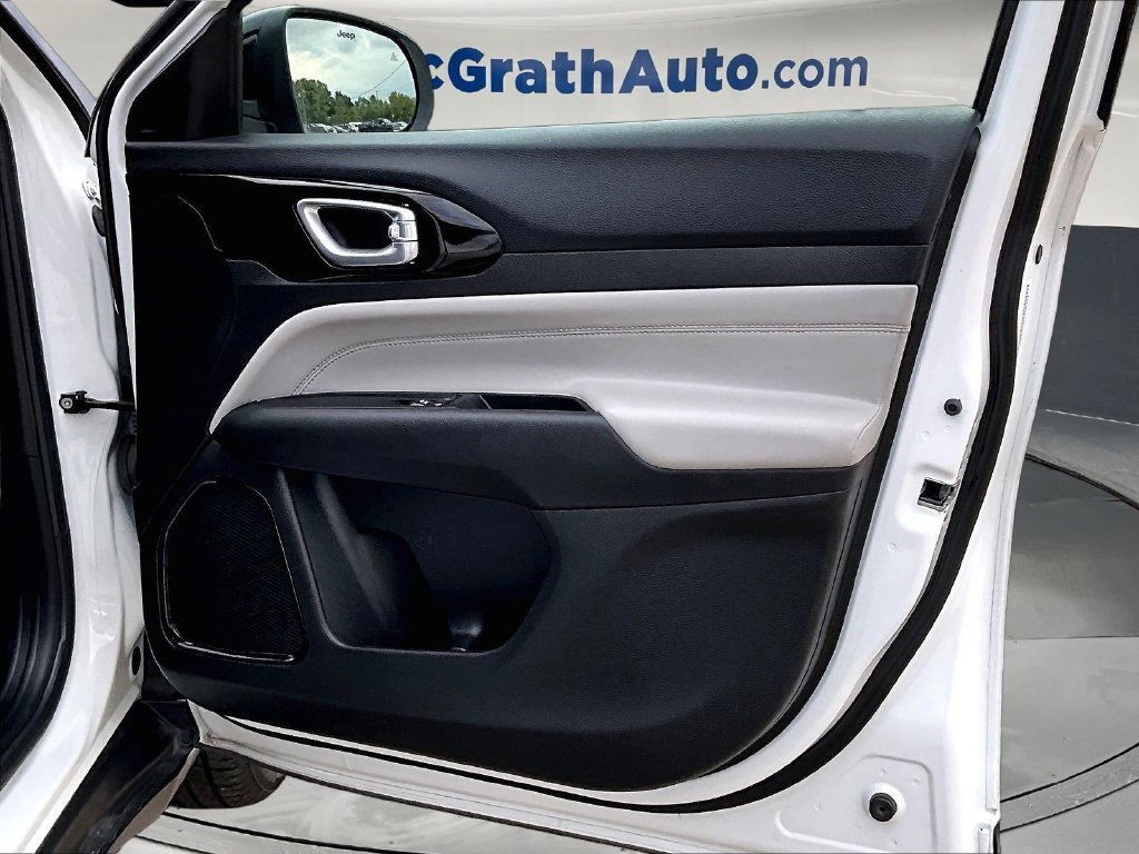 2025 Jeep Compass Limited - Photo 30