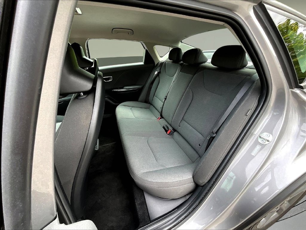 2025 Kia K4 LXS - Photo 23