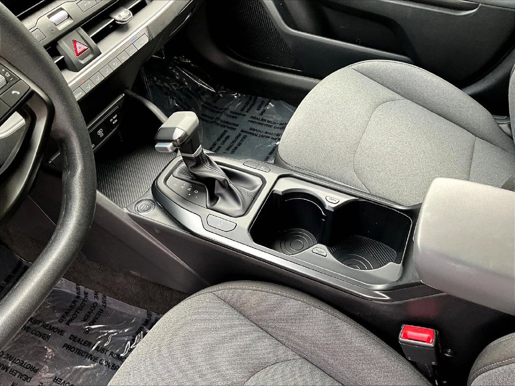 2025 Kia K4 LXS - Photo 19