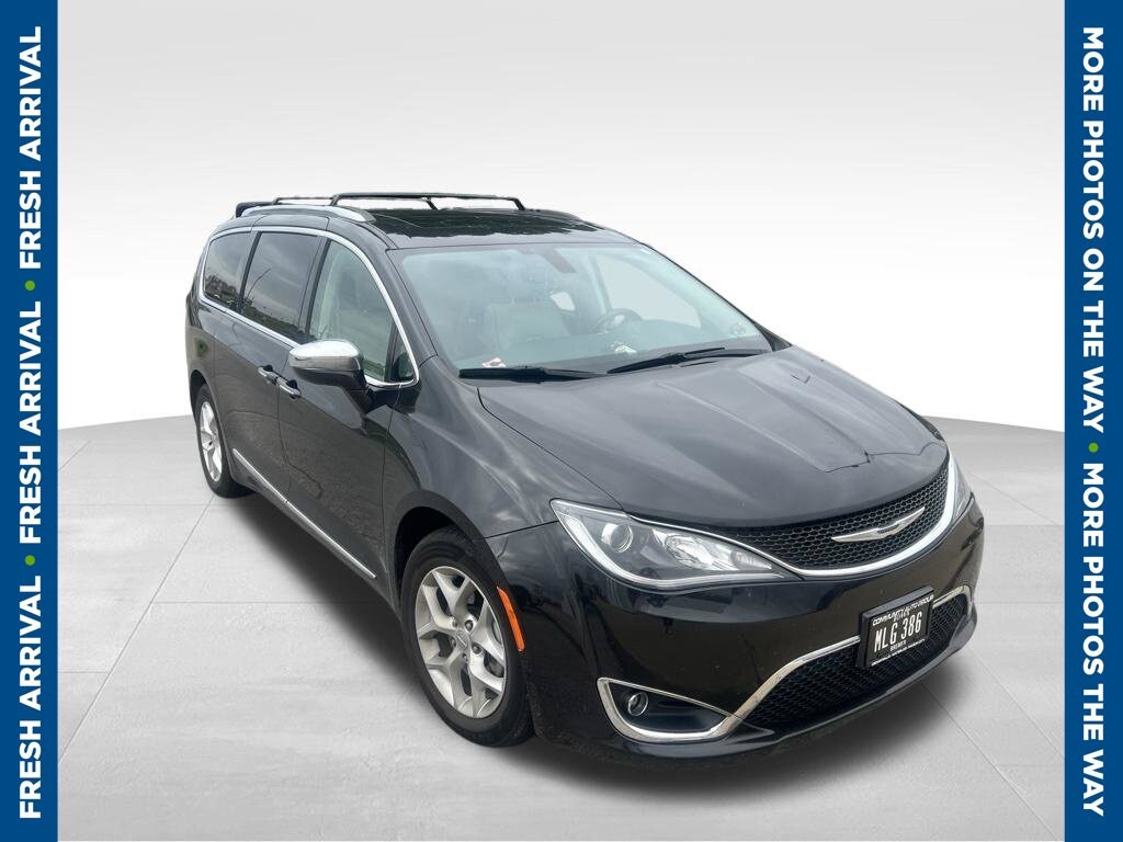 Used 2020 Chrysler Pacifica Limited Minivan/Van