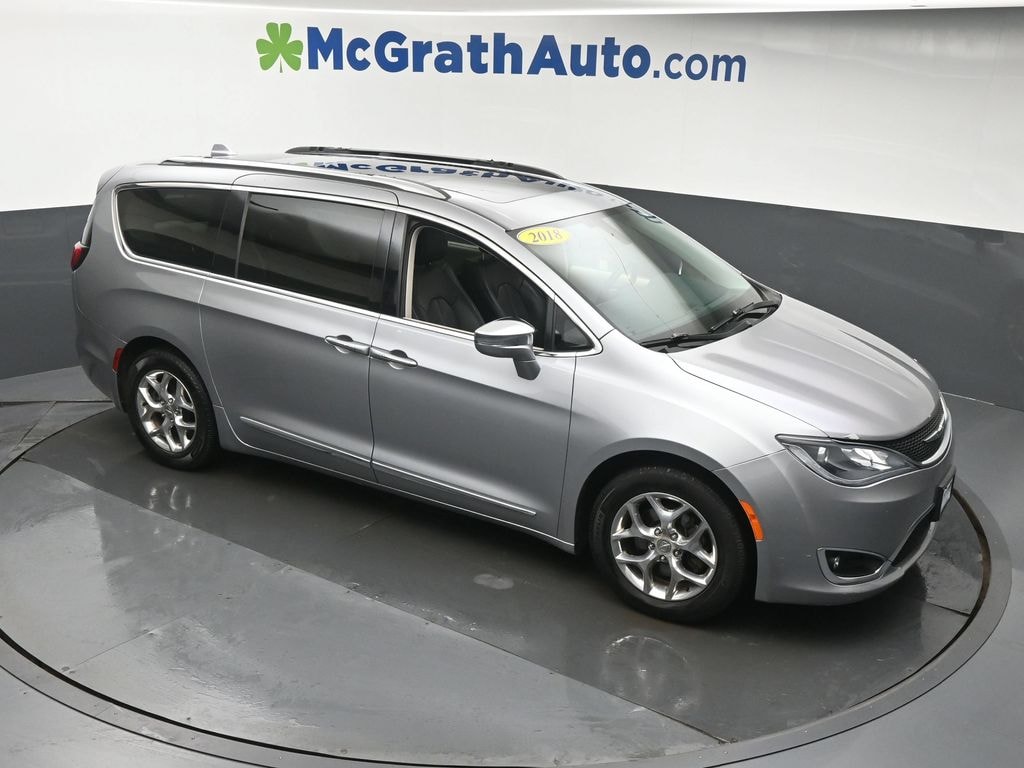 Used 2018 Chrysler Pacifica Limited Minivan/Van