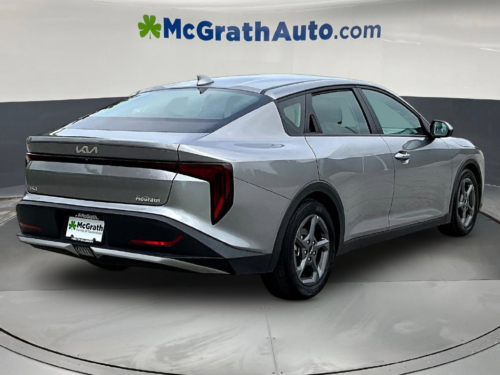 2025 Kia K4 LXS - Photo 7