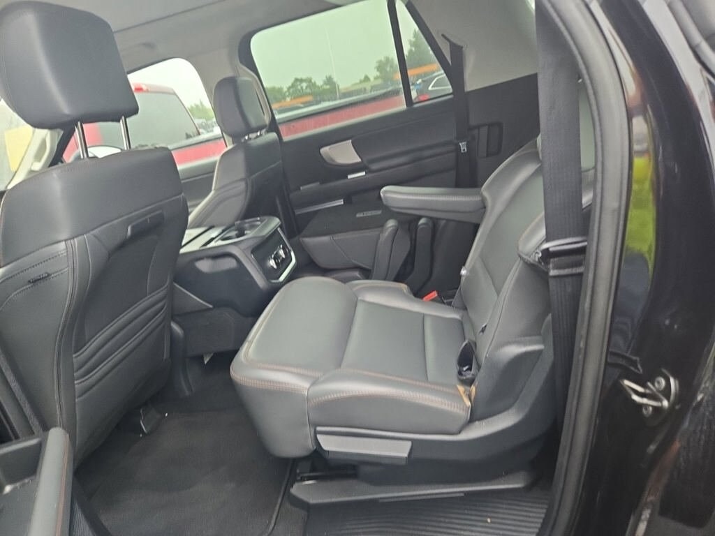 Used 2025 Ford Expedition Max Active SUV