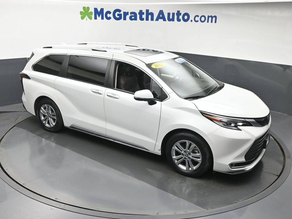 Used 2022 Toyota Sienna Platinum Minivan/Van