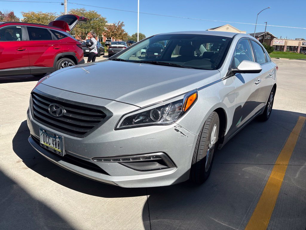 Used 2015 Hyundai Sonata SE Sedan