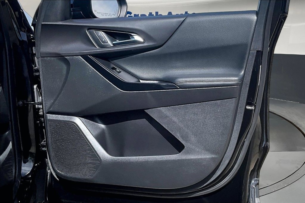 2025 Chevrolet Equinox LT - Photo 31
