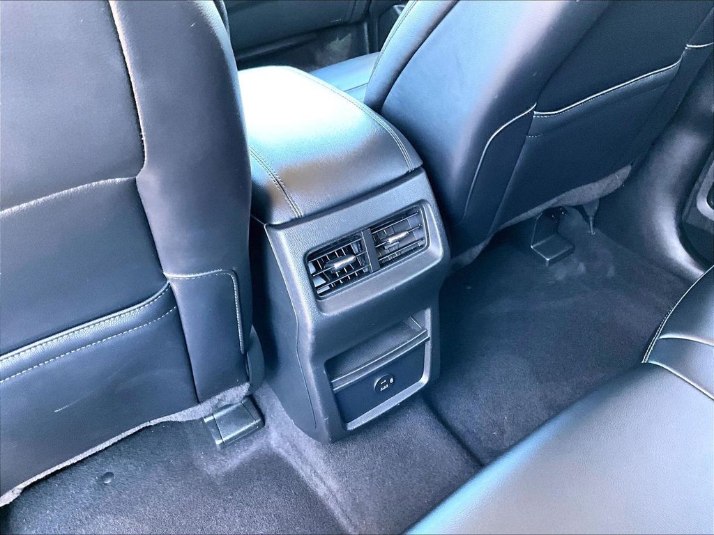 2022 Ford Edge SEL - Photo 12