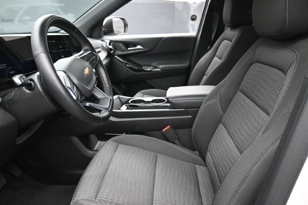 2025 Chevrolet Equinox LT - Photo 16