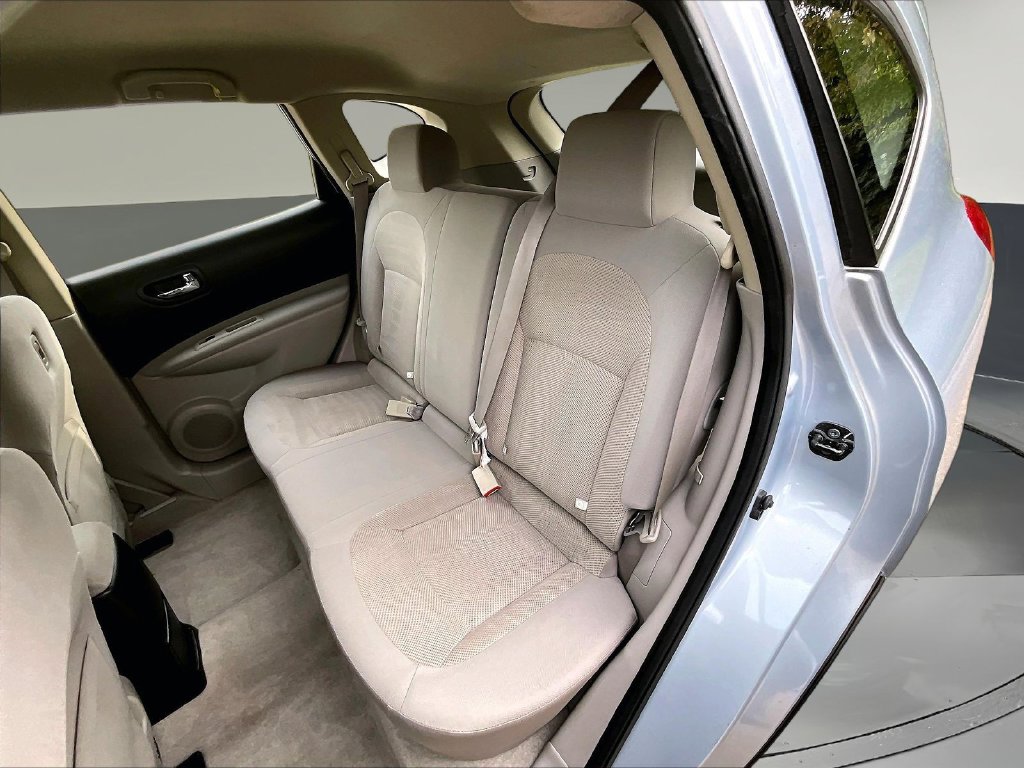 2014 Nissan Rogue Select S - Photo 25