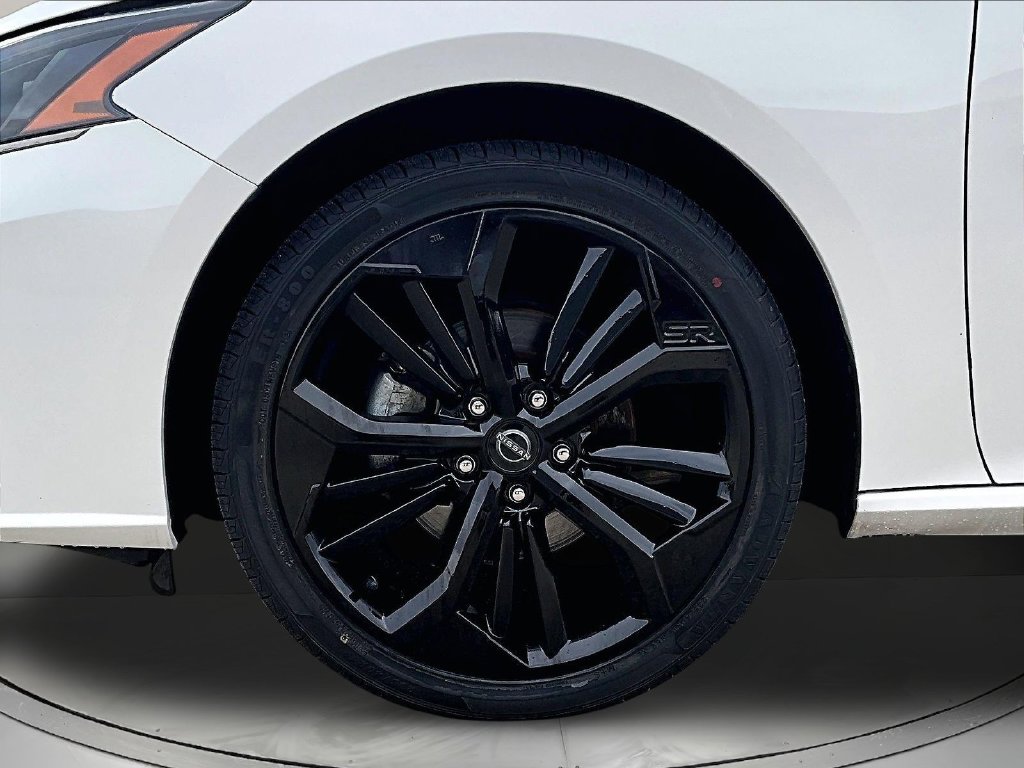 2024 Nissan Altima SR - Photo 35