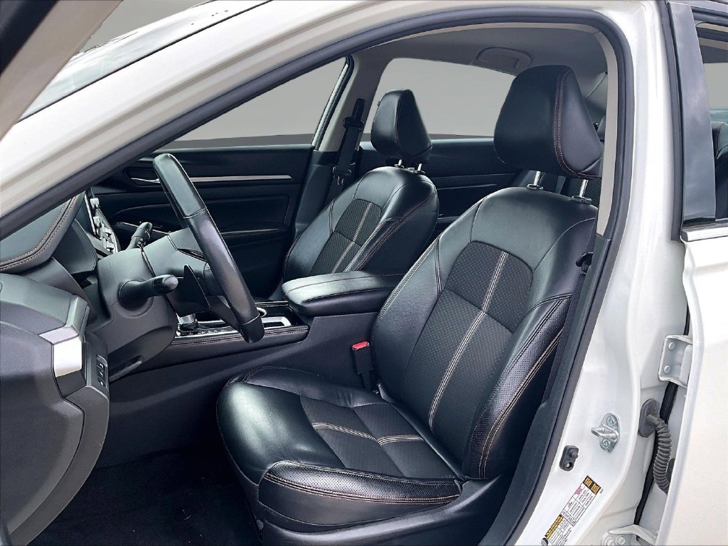 2024 Nissan Altima SR - Photo 25