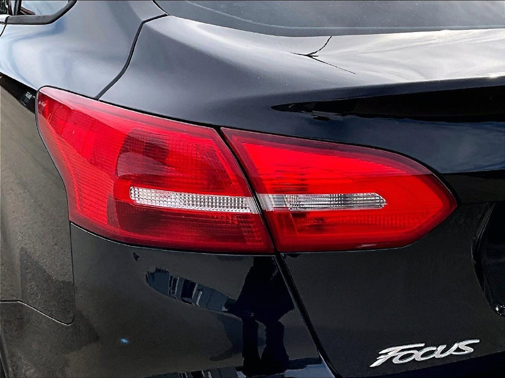 2016 Ford Focus SE - Photo 27