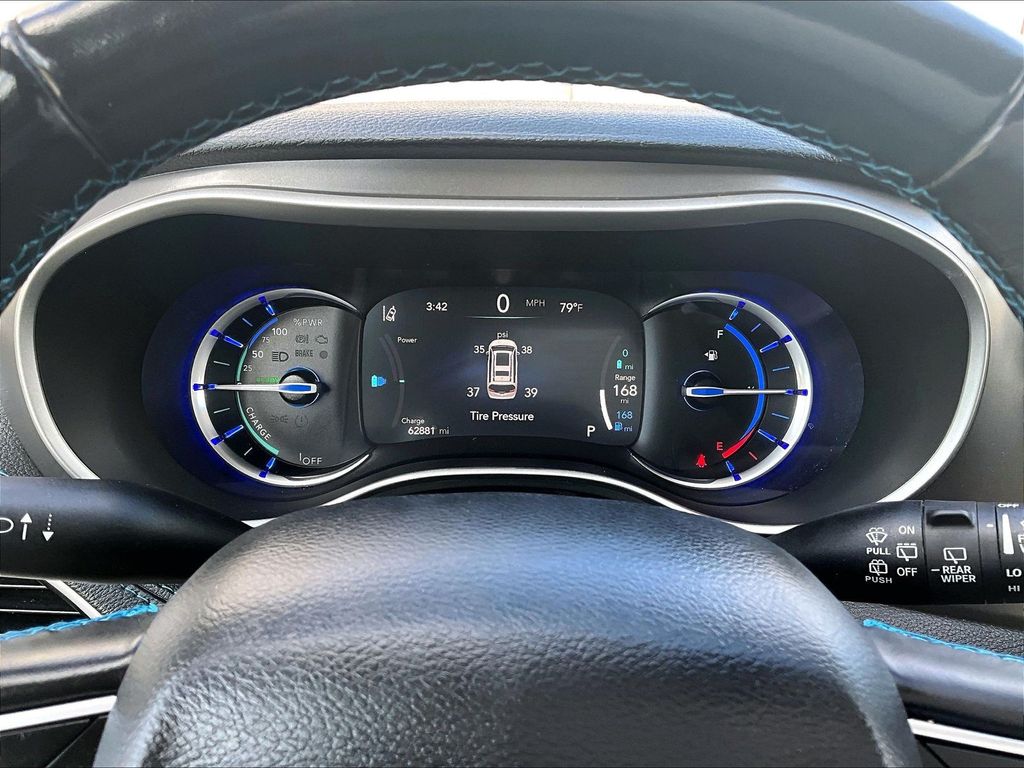 2021 Chrysler Pacifica Hybrid Touring L - Photo 16