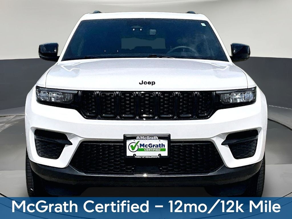 Used 2023 Jeep Grand Cherokee Laredo SUV