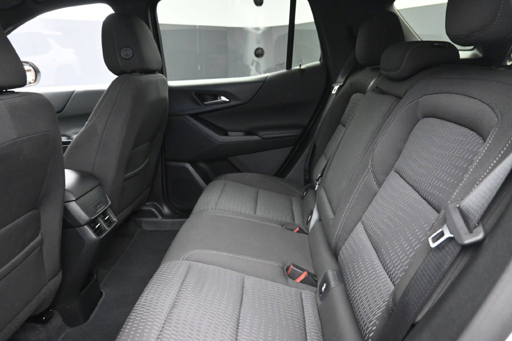 2025 Chevrolet Equinox LT - Photo 12