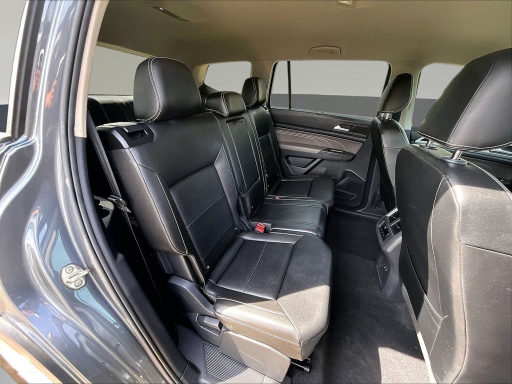 2023 Volkswagen Atlas SE w/Tech - Photo 28