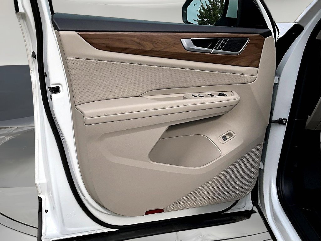 2026 Volkswagen Atlas SE w/Tech - Photo 23