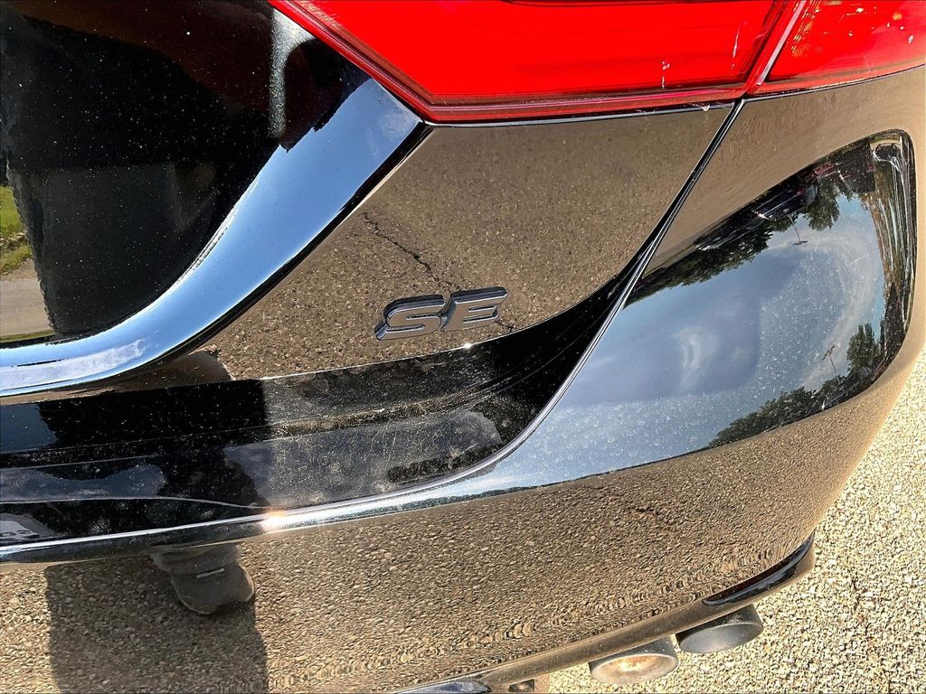 2023 Toyota Camry SE - Photo 28