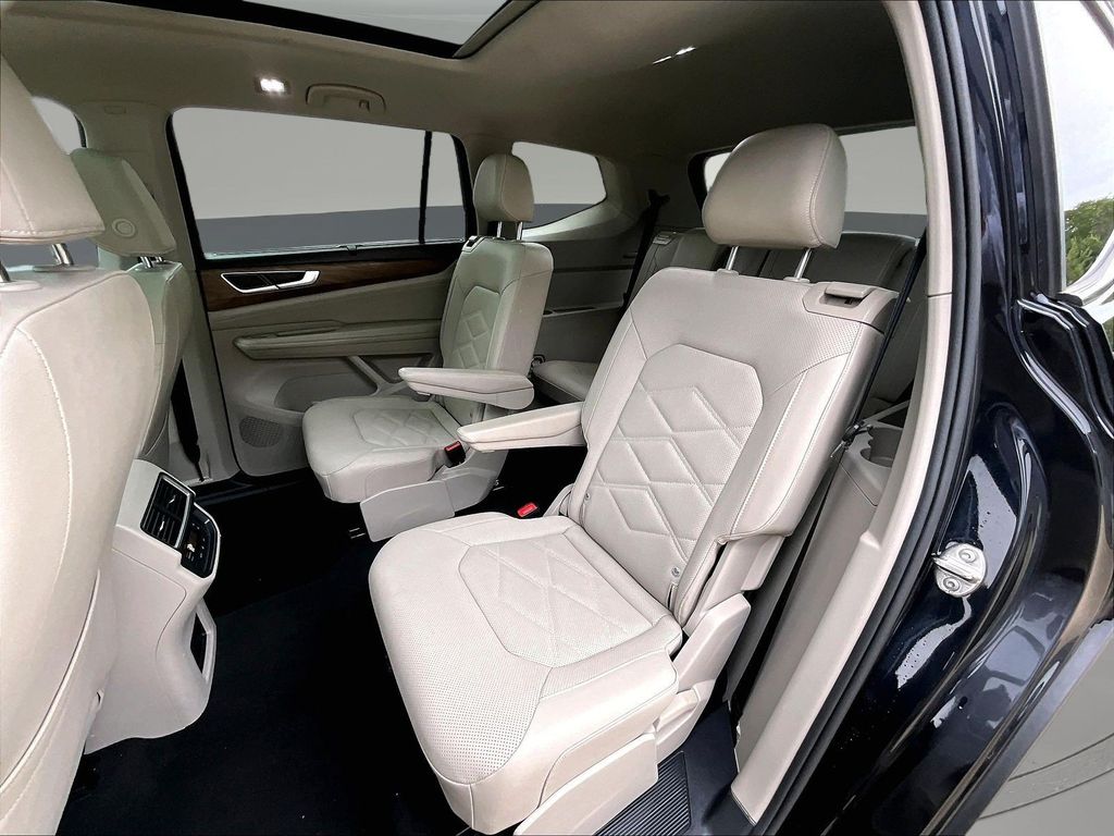 2026 Volkswagen Atlas SE w/Tech - Photo 23