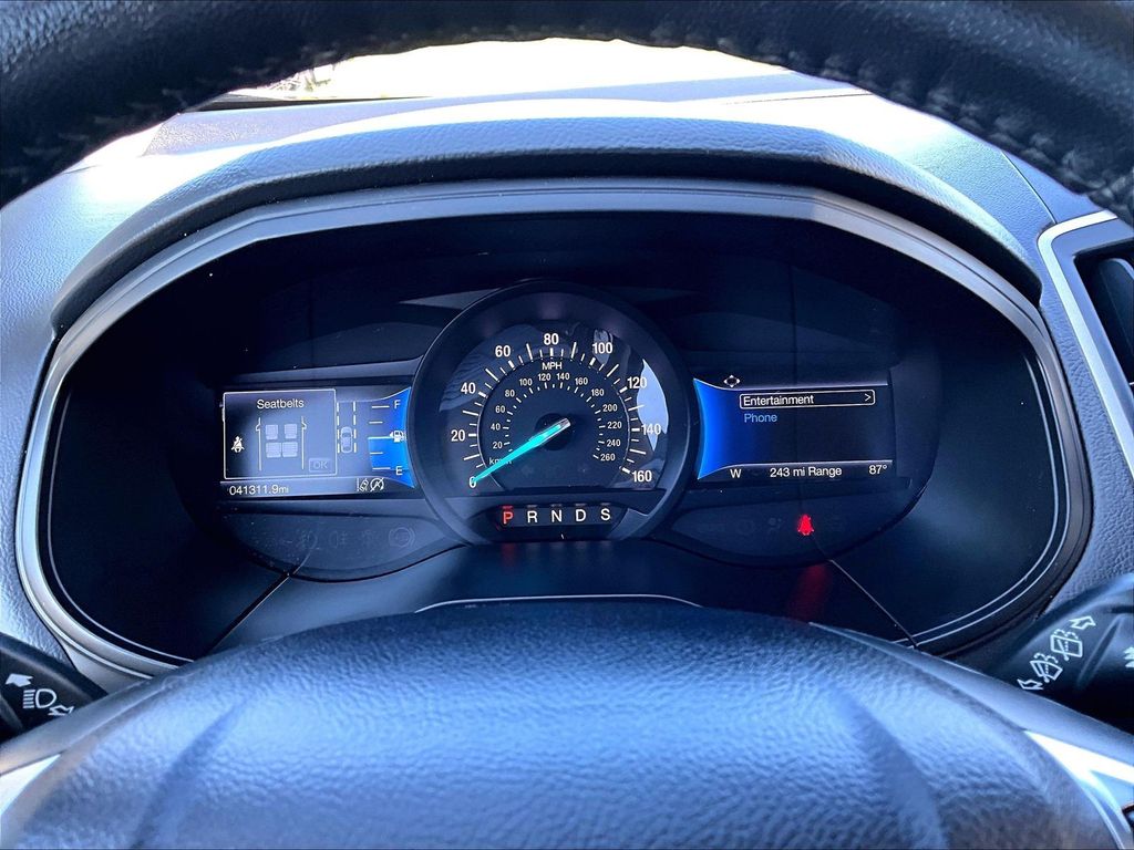 2022 Ford Edge SEL - Photo 16