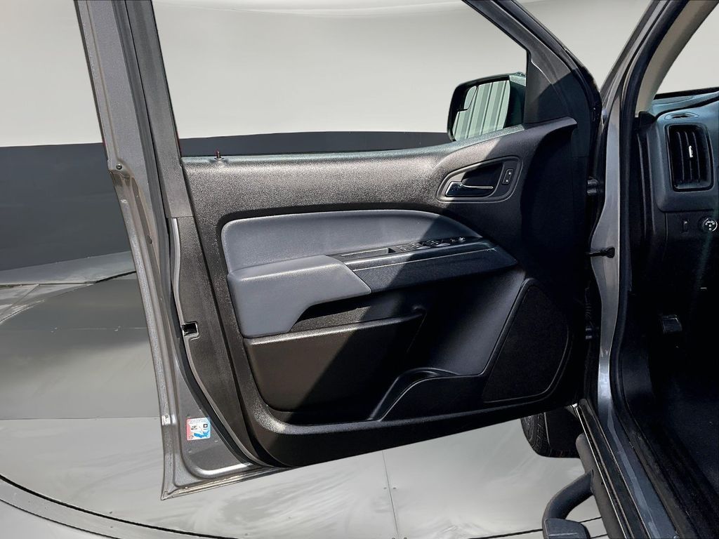 2021 Chevrolet Colorado Z71 - Photo 25